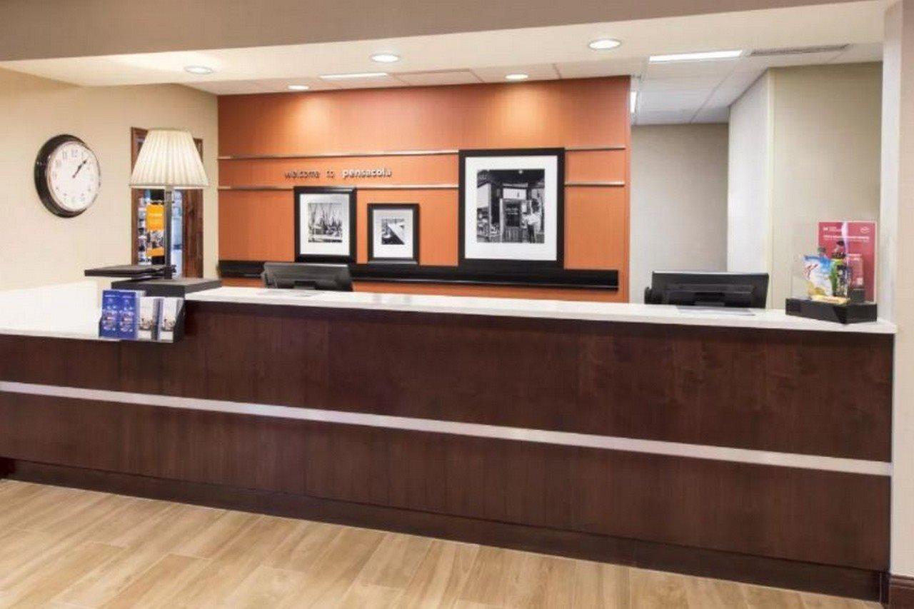 Hampton Inn & Suites Pensacola I-10 N At University Town Plaza Exteriör bild