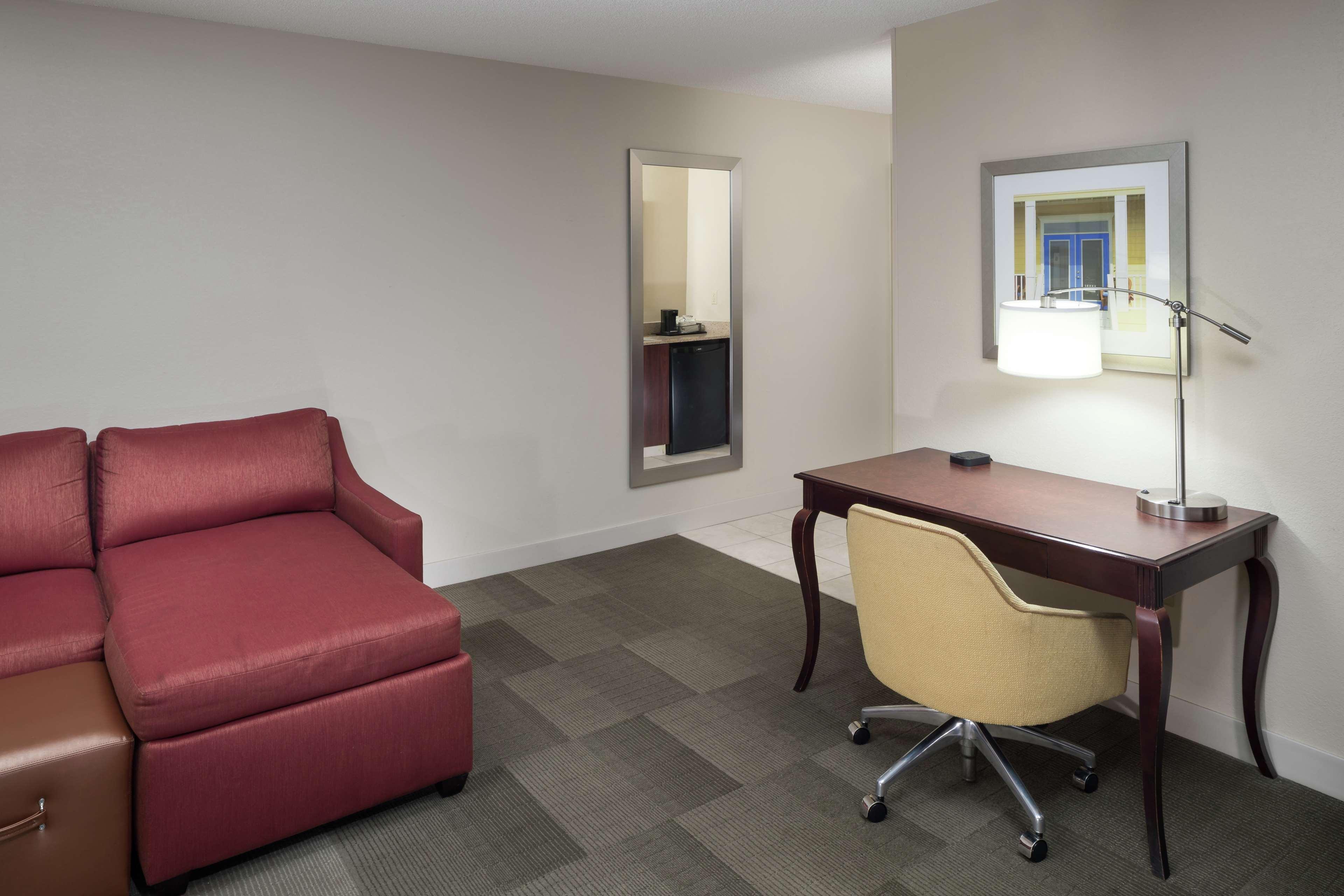 Hampton Inn & Suites Pensacola I-10 N At University Town Plaza Exteriör bild