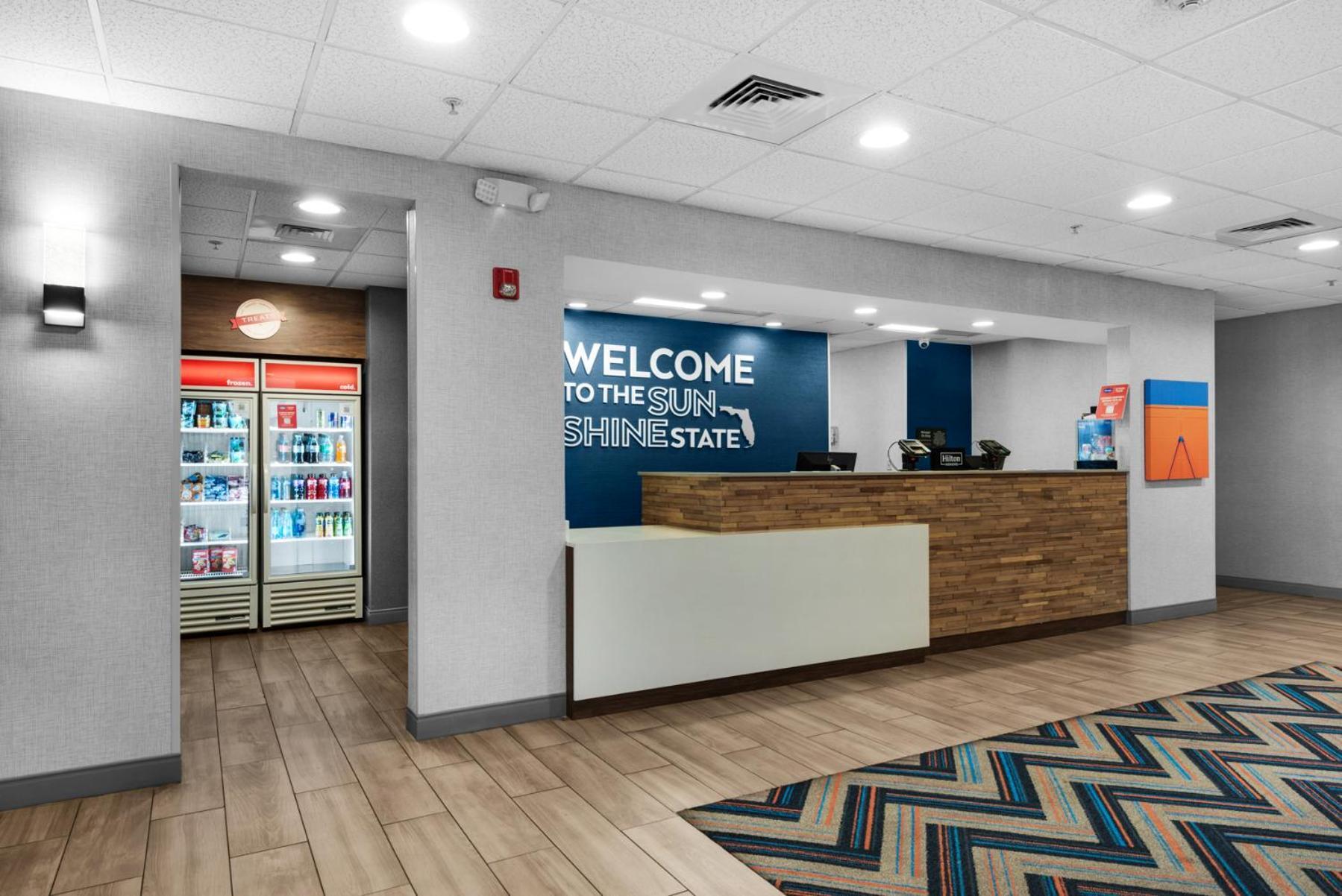 Hampton Inn & Suites Pensacola I-10 N At University Town Plaza Exteriör bild