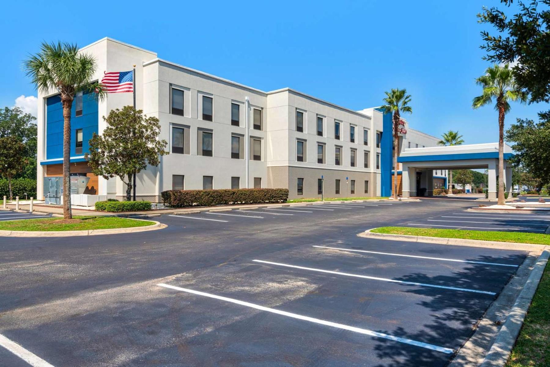 Hampton Inn & Suites Pensacola I-10 N At University Town Plaza Exteriör bild