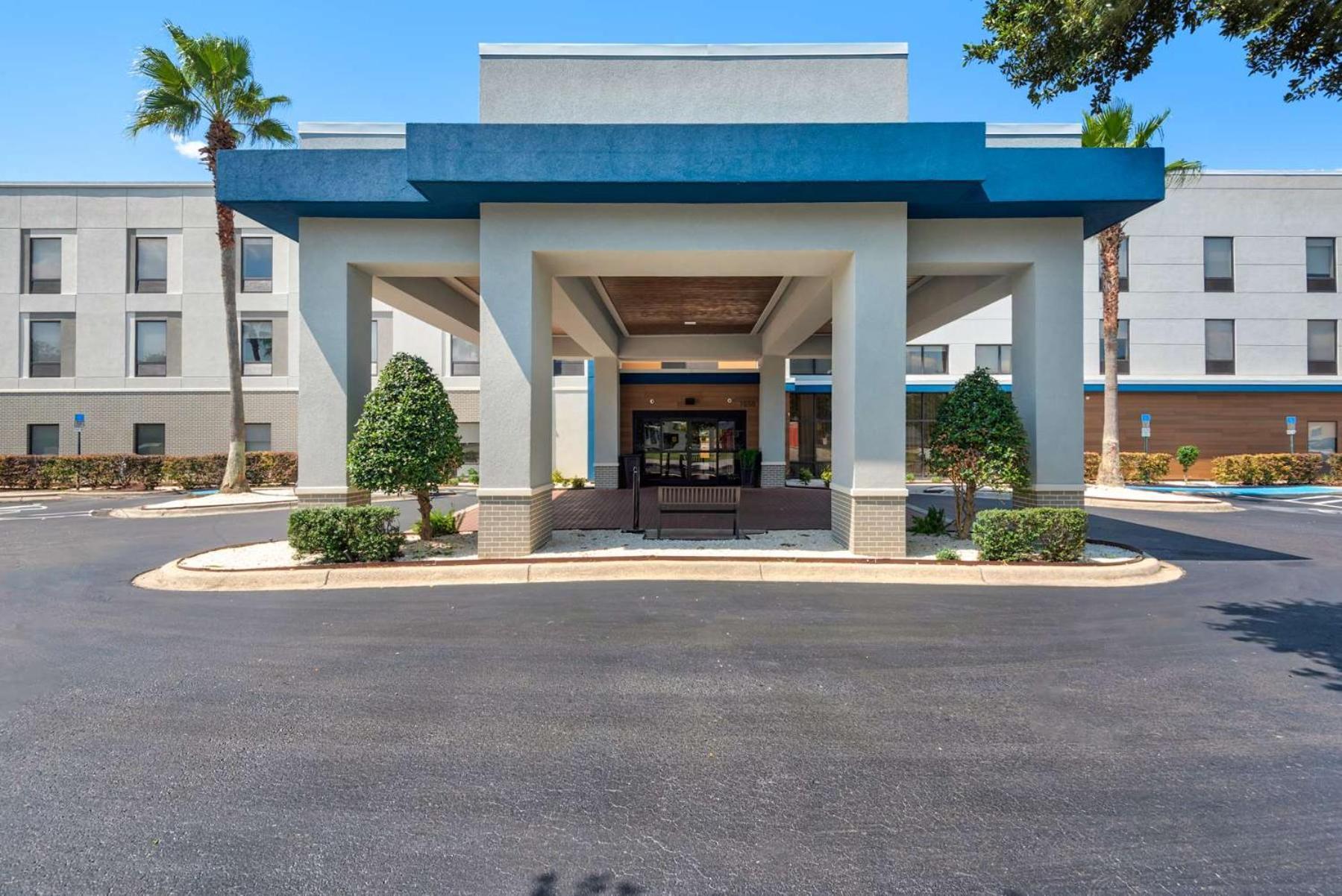 Hampton Inn & Suites Pensacola I-10 N At University Town Plaza Exteriör bild