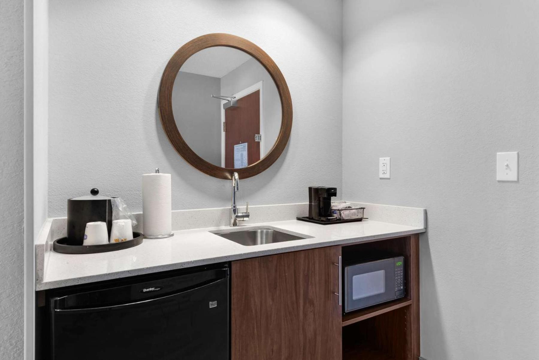 Hampton Inn & Suites Pensacola I-10 N At University Town Plaza Exteriör bild