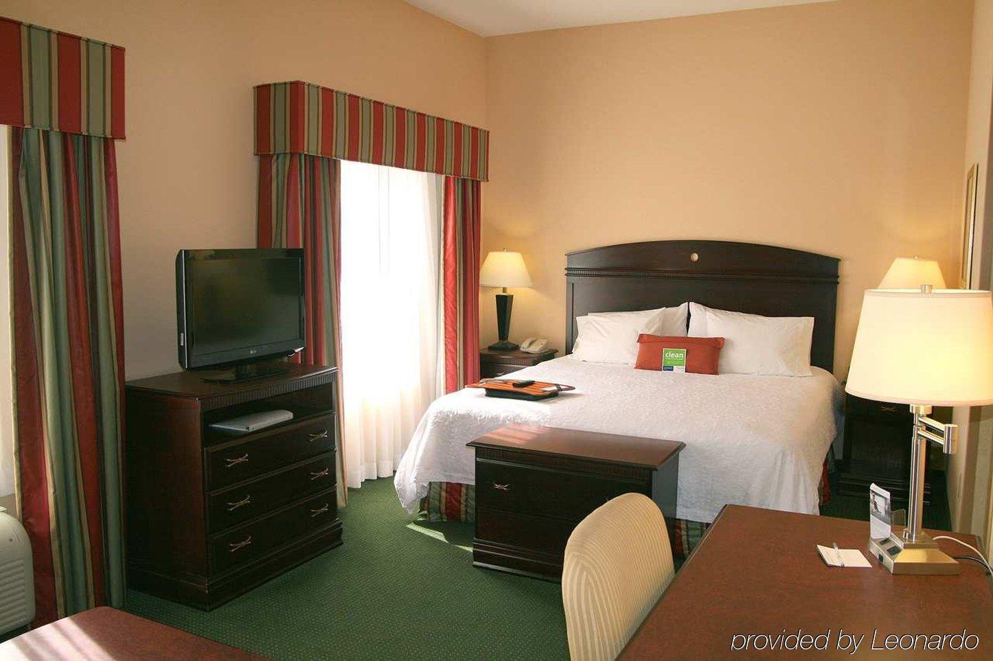 Hampton Inn & Suites Pensacola I-10 N At University Town Plaza Rum bild