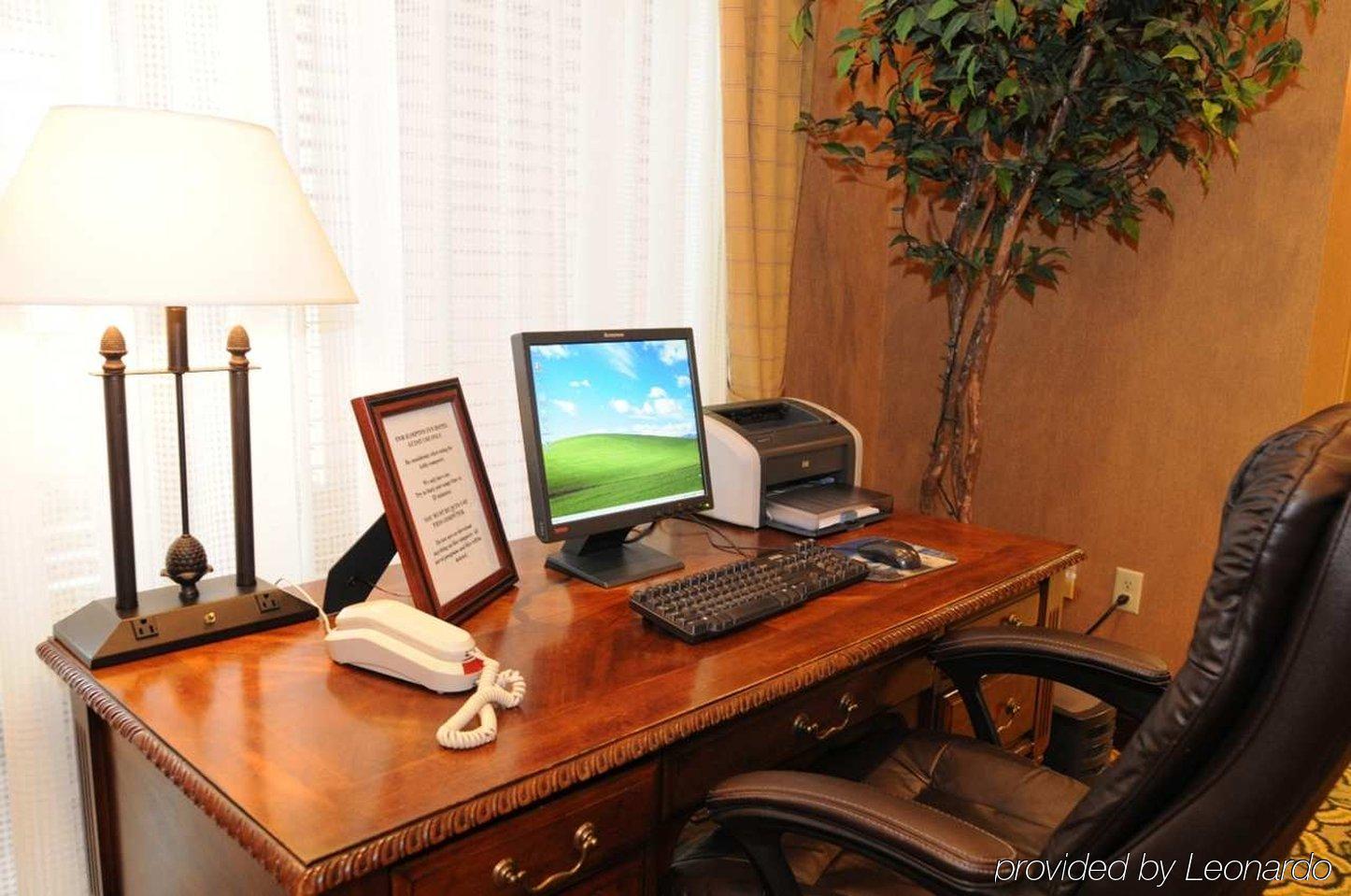 Hampton Inn & Suites Pensacola I-10 N At University Town Plaza Exteriör bild